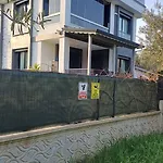 Denize 550metre Kazdaglari Ve Deniz Manzarali 14 Kisilik Lueks Villa Edremit (Balikesir)