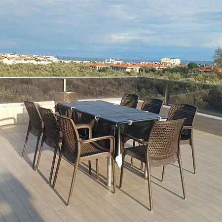 Willa Denize 550metre Kazdaglari Ve Deniz Manzarali 14 Kisilik Lueks