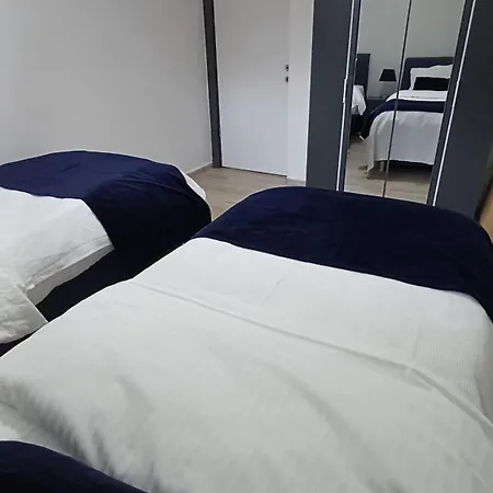 Denize 550metre Kazdaglari Ve Deniz Manzarali 14 Kisilik Lueks Willa Edremit (Balikesir)
