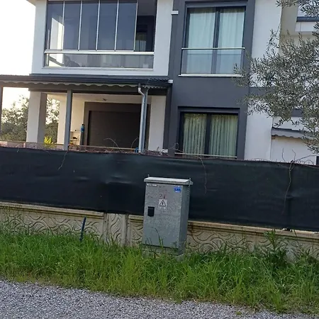 Denize 550metre Kazdaglari Ve Deniz Manzarali 14 Kisilik Lueks *