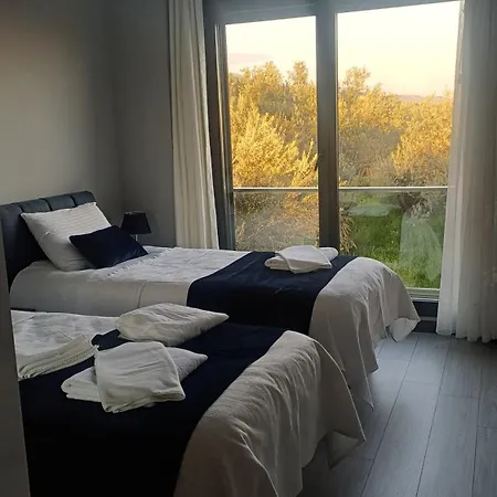 Willa Denize 550metre Kazdaglari Ve Deniz Manzarali 14 Kisilik Lueks *