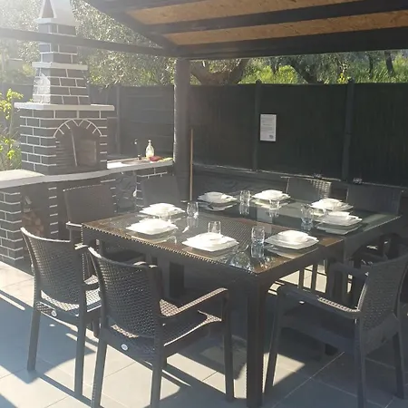 Willa Denize 550metre Kazdaglari Ve Deniz Manzarali 14 Kisilik Lueks