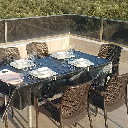 Willa Denize 550metre Kazdaglari Ve Deniz Manzarali 14 Kisilik Lueks