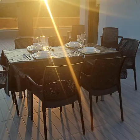 Denize 550metre Kazdaglari Ve Deniz Manzarali 14 Kisilik Lueks * Edremit (Balikesir)